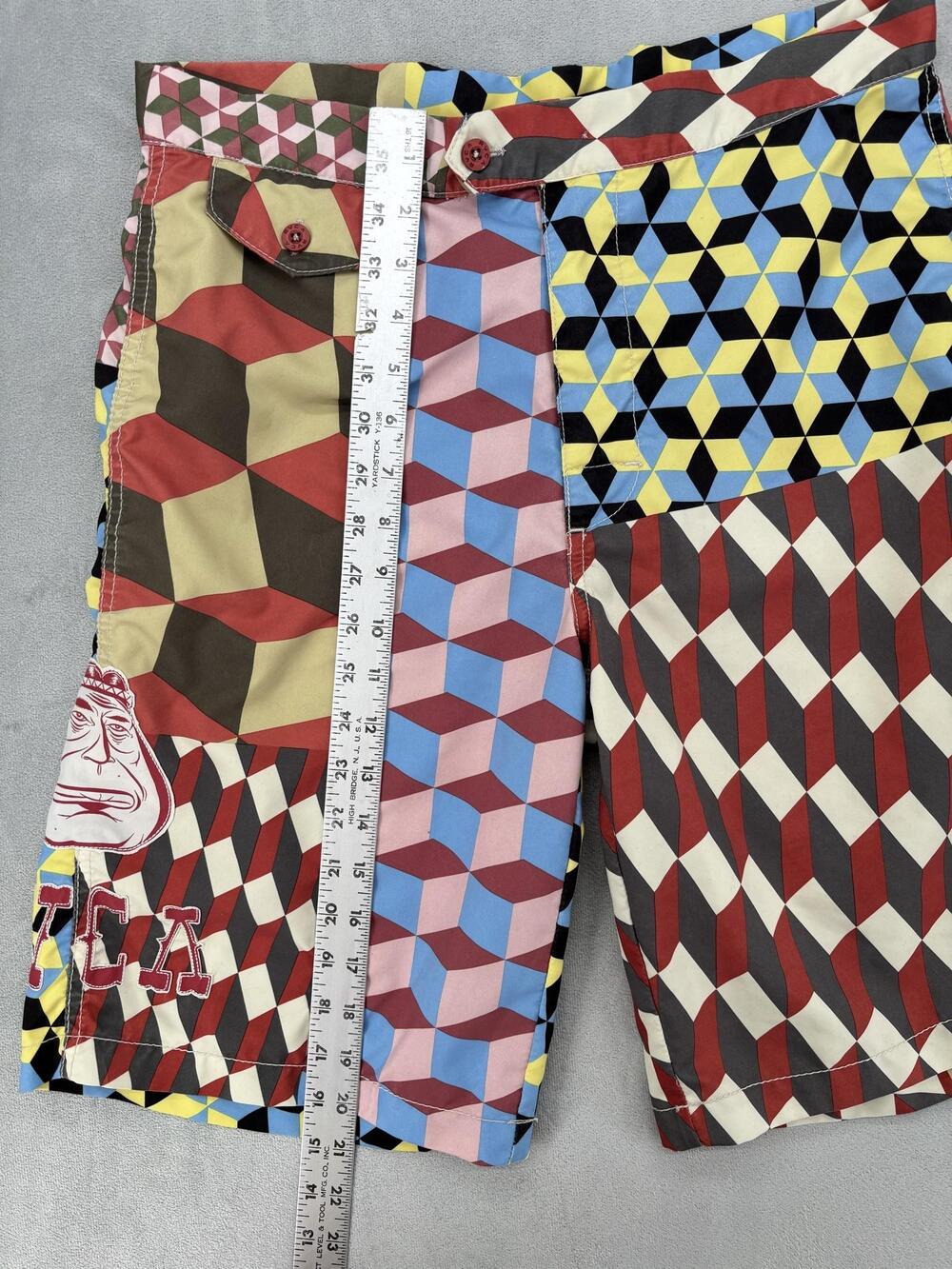 Vintage 2000’s Rare limited edition RVCA board Shorts Barry McGee Men’s Size 31 - Picture 9 of 13